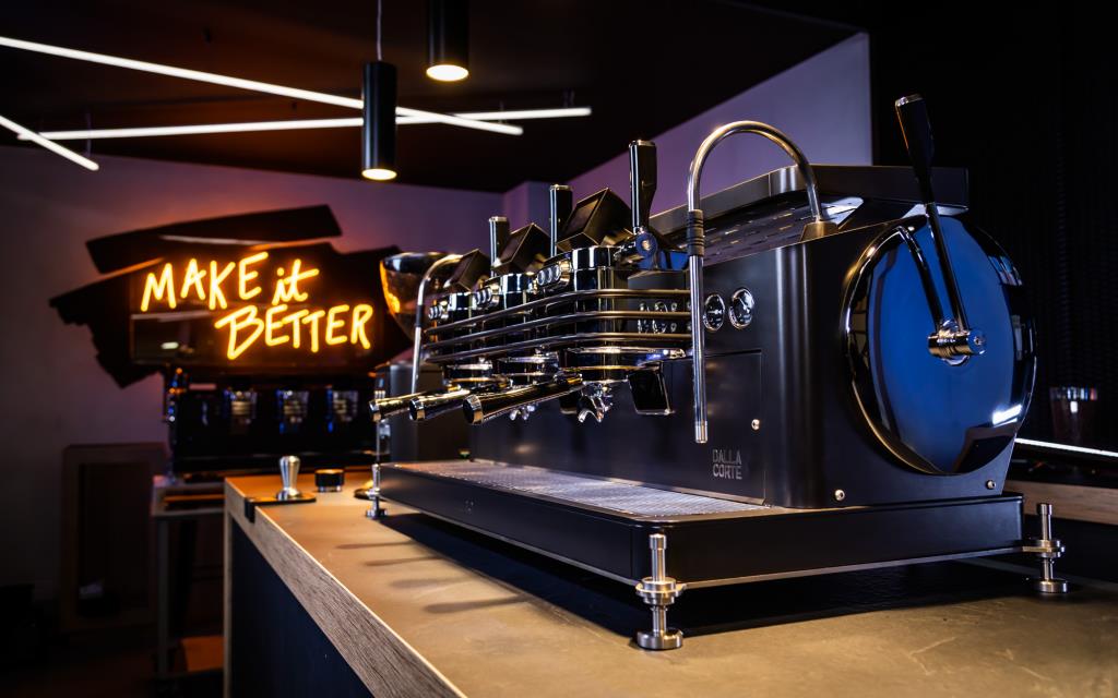 Dalla Corte's carbon neutral coffee Zero espresso machine.