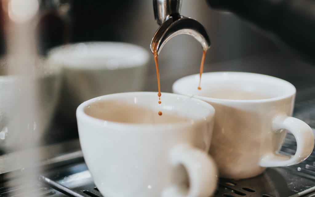 How can data be used to improve espresso extraction?