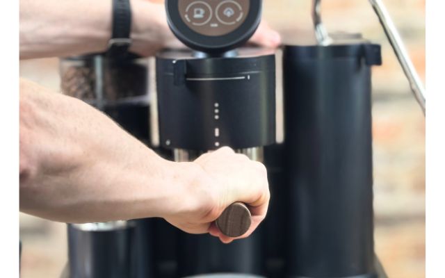 Locking in the Meraki portafilter